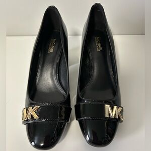 MICHAEL Michael Kors Patent Heels-size 6